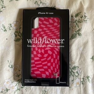 Limited edition wildflower iPhone Xr case